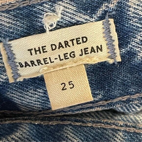 Madewell NWT Darted Barrel Leg Jeans Size 25 in Riverbend Wash, Rigid, Raw Hems - Picture 8 of 16